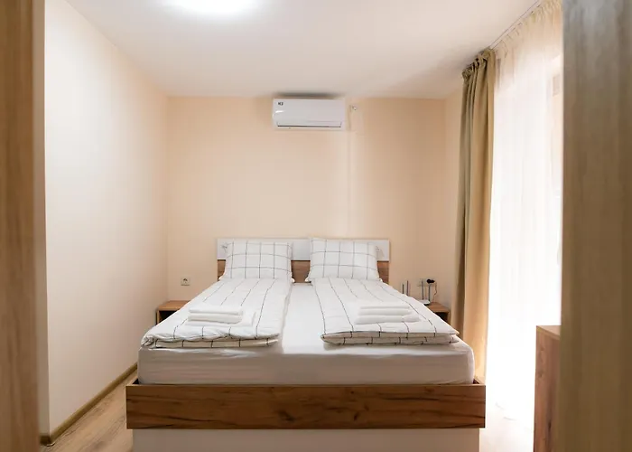 Nyaraló 'кадийца' *